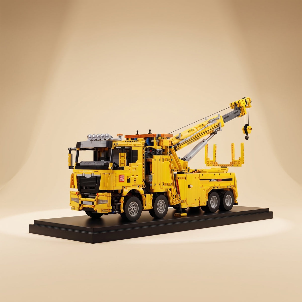 Mould King 17028 remote controlled road rescue rotator truck building set — photo 3 of 3