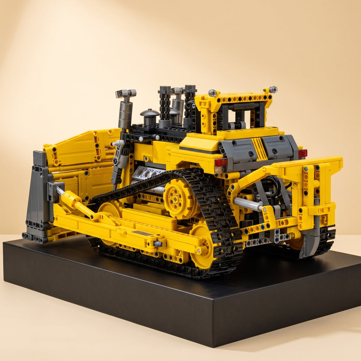 Reobrix 22001A remote controlled track bulldozer building set — photo 3 of 3