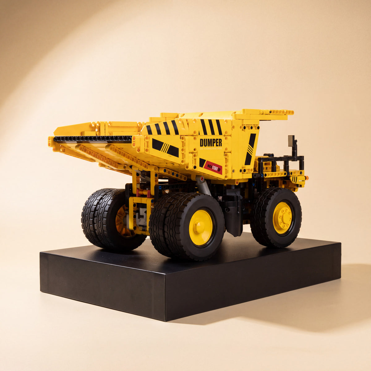 Reobrix 22025 remote controlled mining dump truck building set — photo 3 of 5