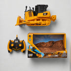 CAT D7E track-type tractor 1:35 RC — photo 1 of 8