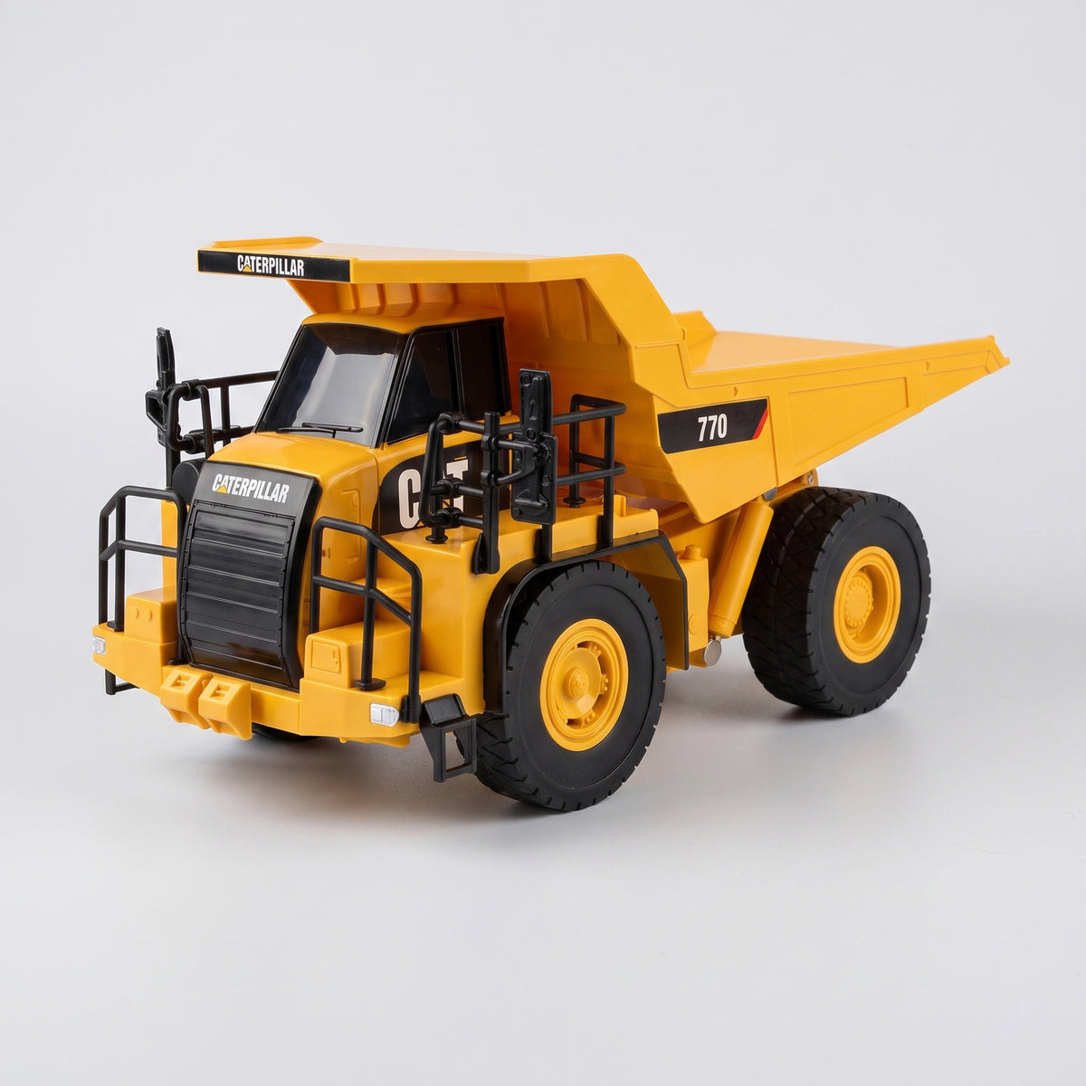 CAT 770 mining truck 1:35 RC — photo 3 of 8