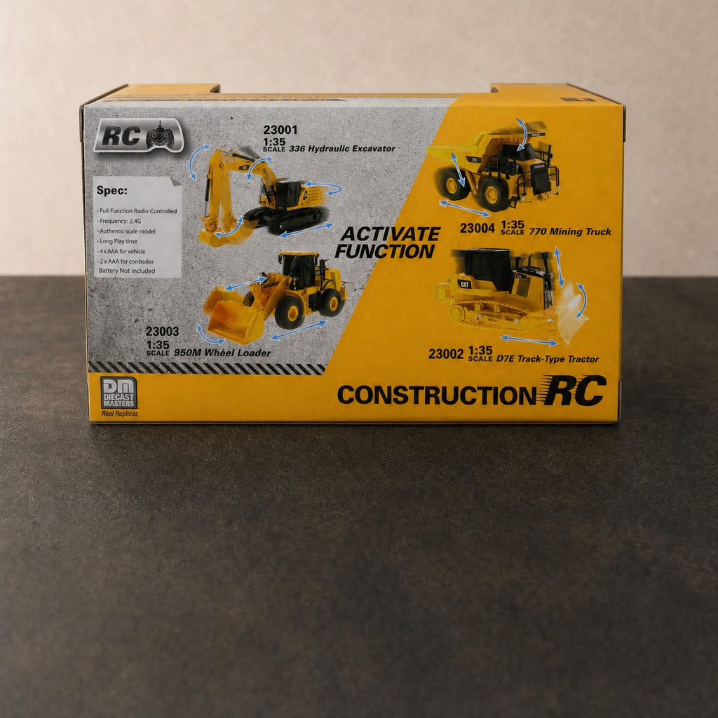 CAT 770 mining truck 1:35 RC — back of the box