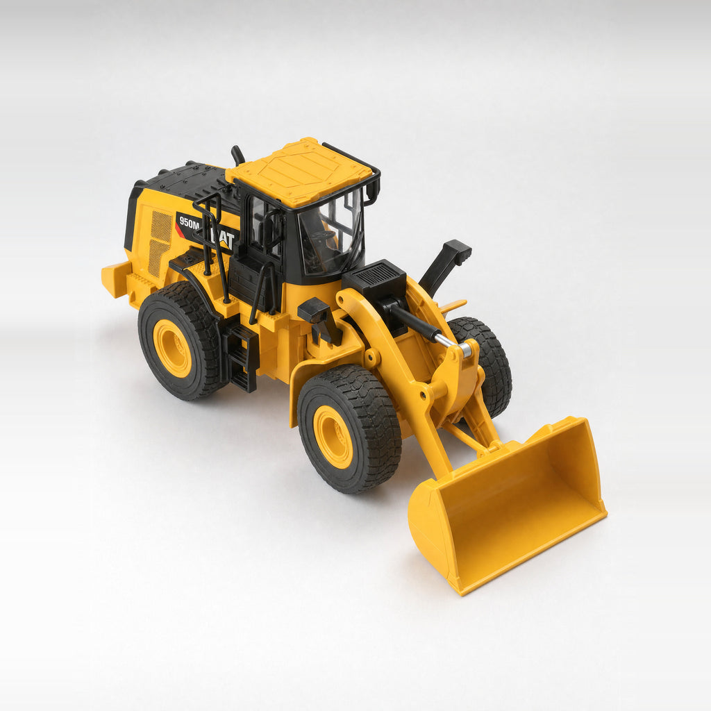 CAT Remote Controlled 950M Wheel Loader 1:24