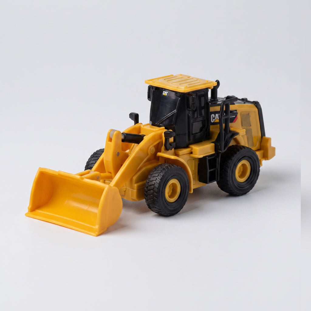 Mini CAT 950M wheel loader 1:64 RC — photo 2 of 6