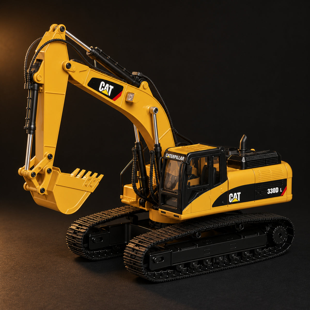 CAT 330D L hydraulic excavator 1:20 die-cast RC — photo 2 of 6