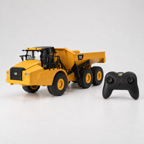 CAT 745 articulated truck 1:24 RC — machine with 2.4 GHz remote controller