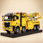 Mould King 17028 RC road rescue rotator truck building set — built model on display base, front three-quarter view